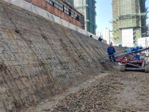 白云建筑边坡支护